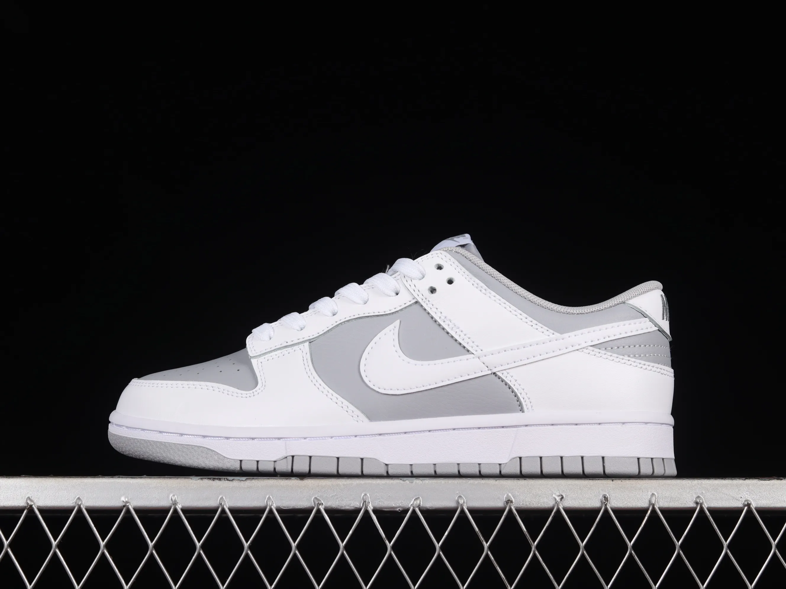 All categories Nk SB Dunk series Nk SB Dunk Low low-top sneakers F version Nk SB Dunk Low cool gray SB low-top sports and leisure sneakers DJ6188-003
